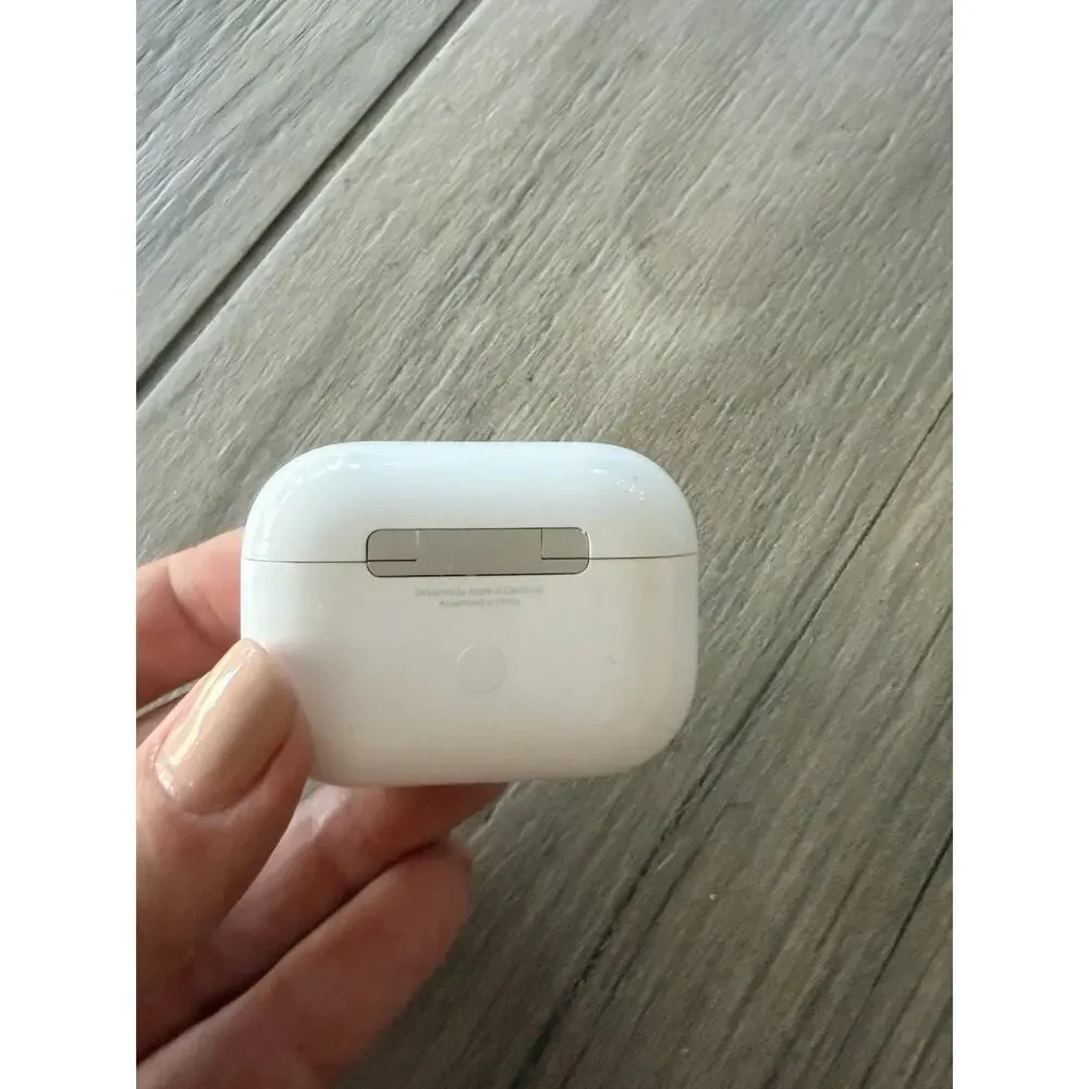 Apple AirPods Pro 2nd Generation USB-C full set MTJV3AM/A USED CC